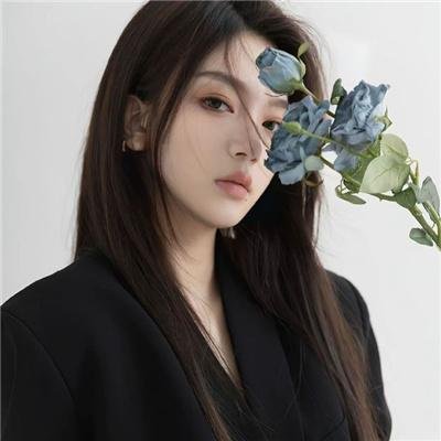 司令宠妾灭妻，我转身出府嫁少帅